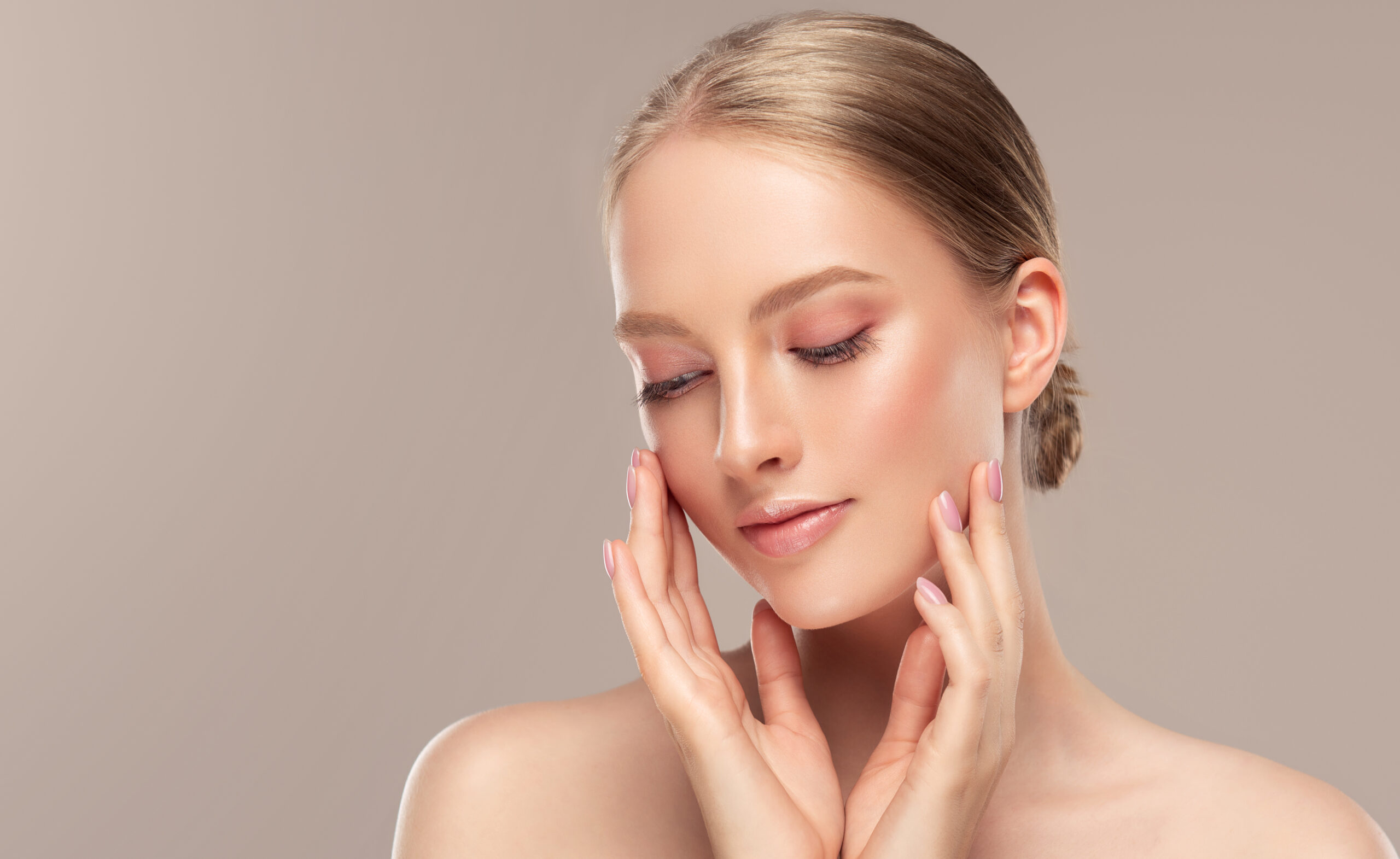 Holistic-beauty-main-slider-a by Bella derma